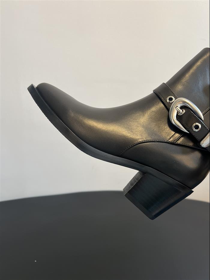 20251128174646640 380